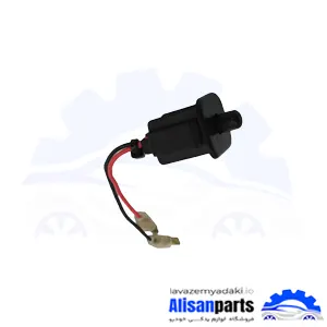 کلید لای درب صندوق پراید