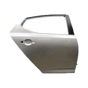 درب عقب راست کیا سراتو